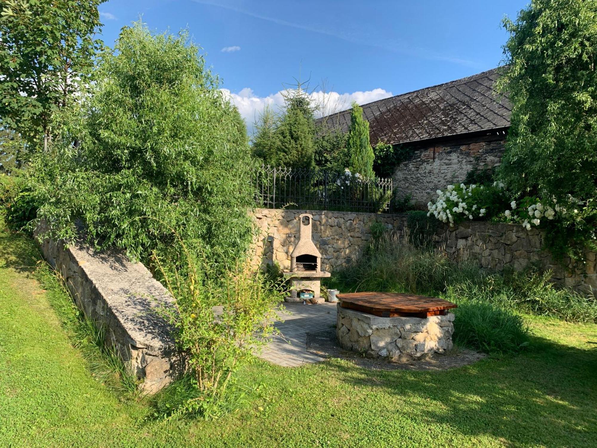 Villa Lypche Бешенёва Экстерьер фото