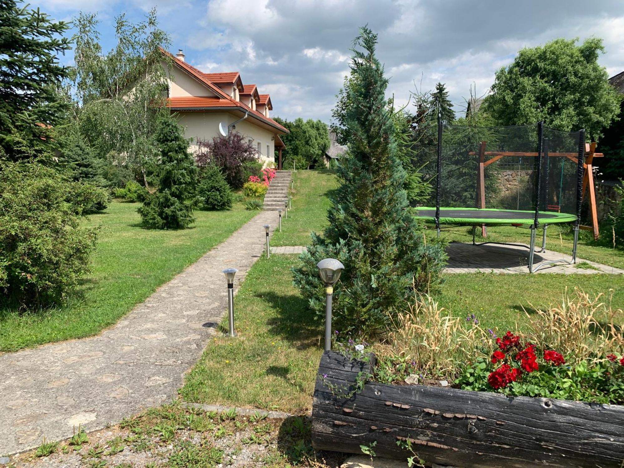 Villa Lypche Бешенёва Экстерьер фото