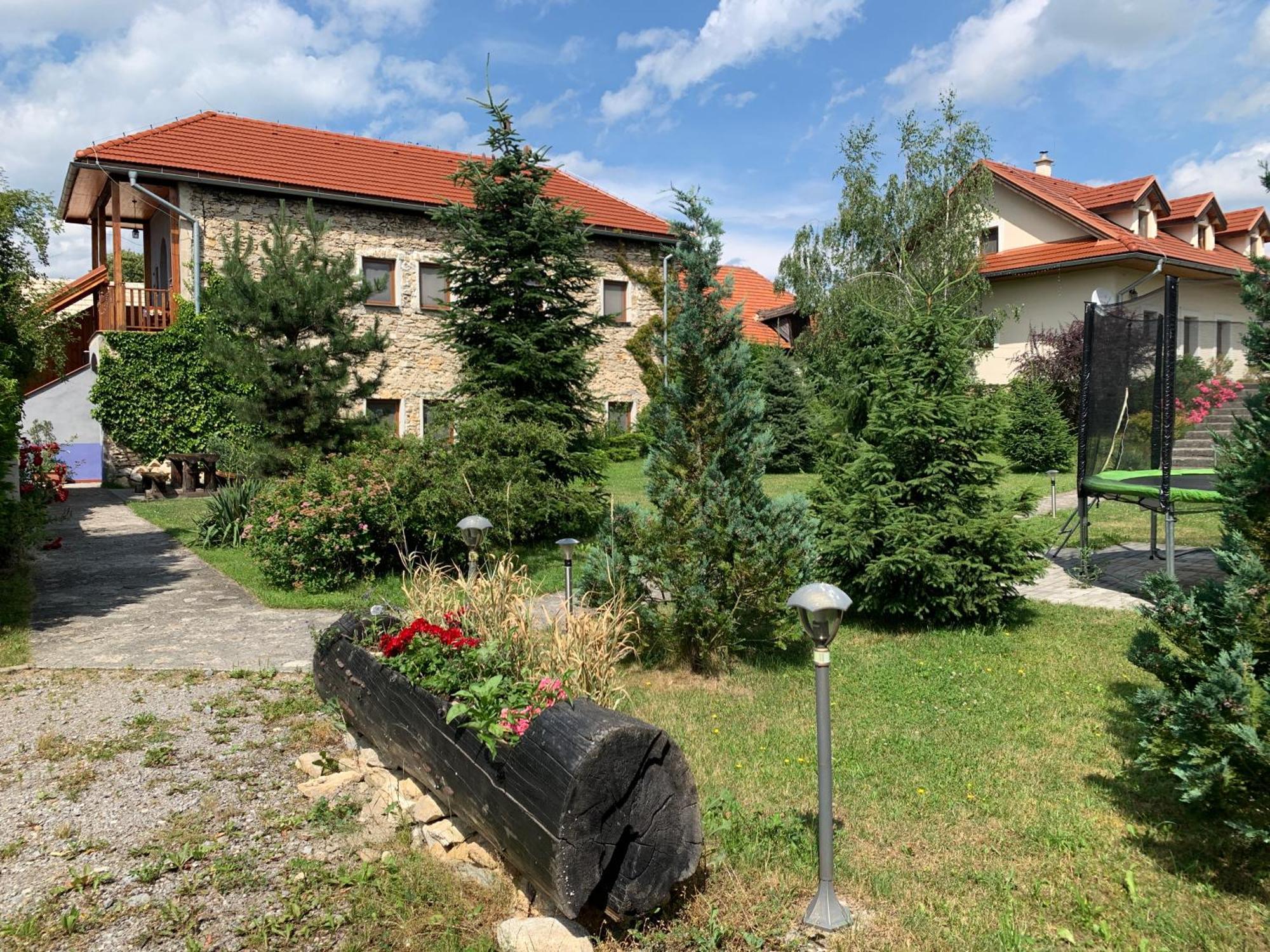 Villa Lypche Бешенёва Экстерьер фото